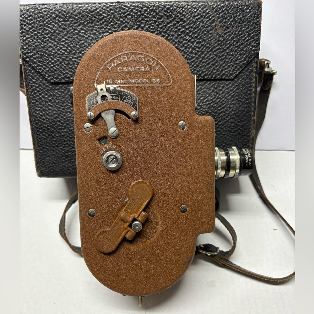 Vintage 16mm Movie Camera Paragon w/ Luxor Super Anastigmat F:1.5 focus 25mm USA